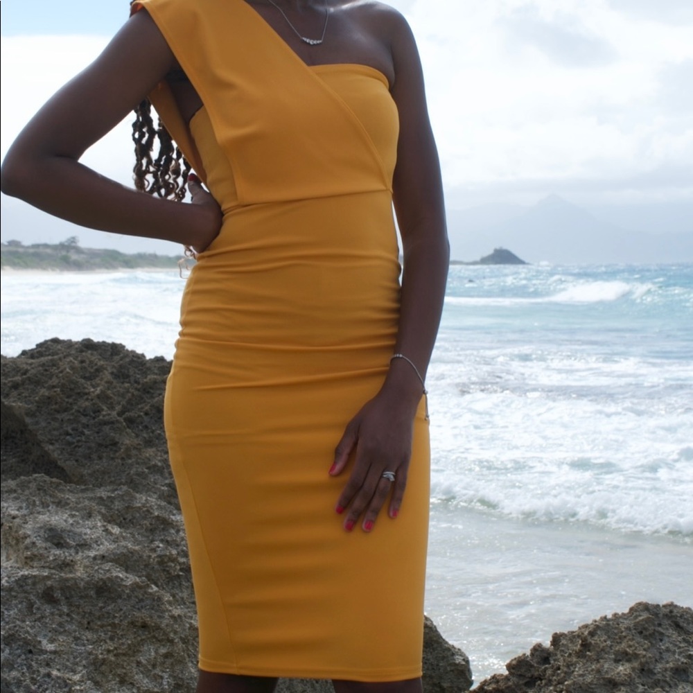 NEW: Yellow One Shoulder Dress